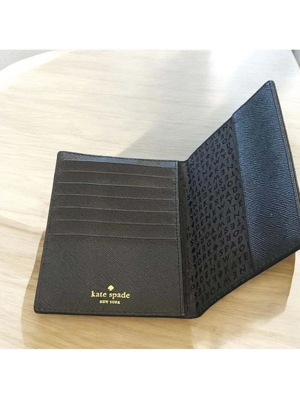 Kate Spade Imogene 3D Rabbit Passport Wallet EUC |Black Saffiano Leather